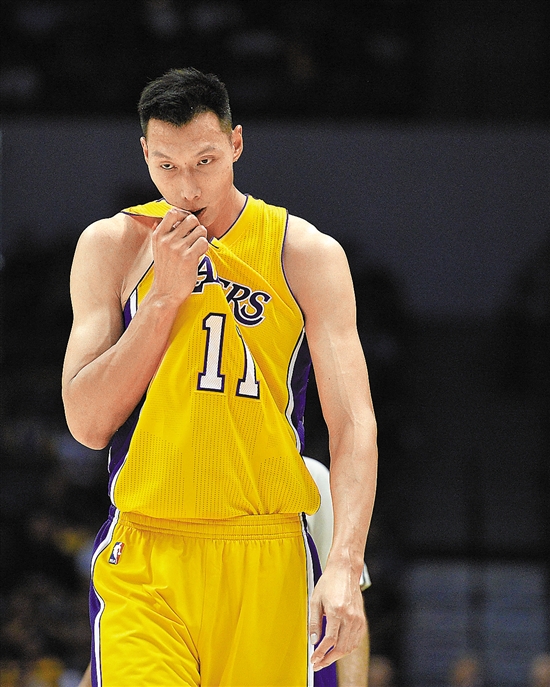 爱游戏官方网站-今晨金州勇士调整名单以备法国杯，再遭质疑环节打磨，底气十足，赛程密集仍需轮换的简单介绍